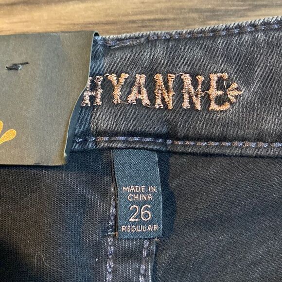 Shyanne Women’s Mid Rise Bootcut Jeans - Picture 7 of 10